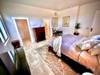 Bedroom 7, 1 queen bed w/ private en suite bath